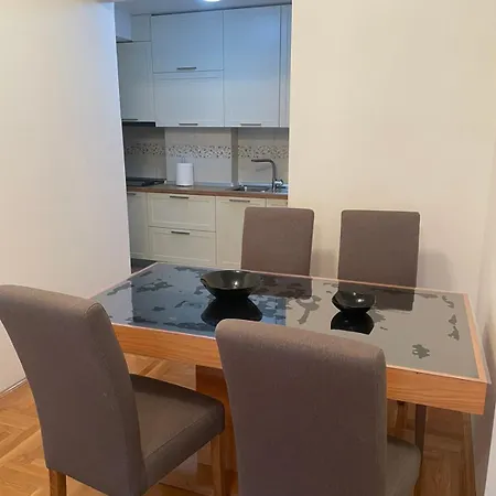 Hedonija Stan Na Dan Daire Trebin